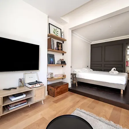 De L'horloge - Welkeys * アンティーブ